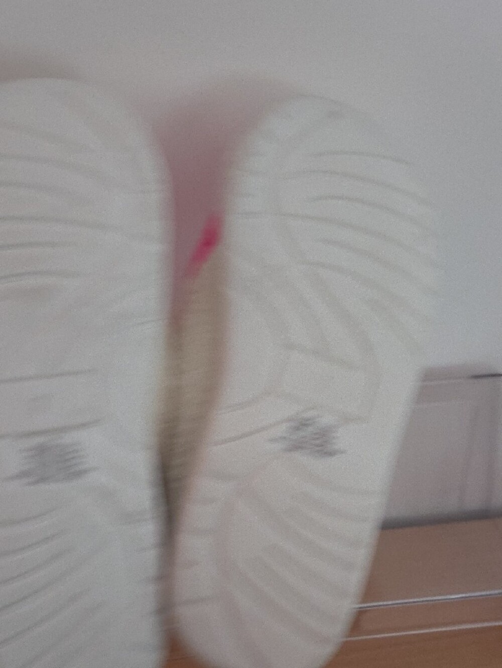 MIA Cream Fuzzy Slippers with Bright Pink Smiley...NWOT size 7 - Picture 5 of 5